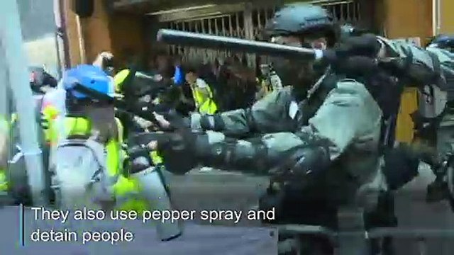 Flashmob protests flare up during Hong Kong rush hour