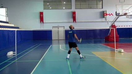 Spor-engelli sporcu, 'batminton avrupa şampiyonası'na hazırlanıyor