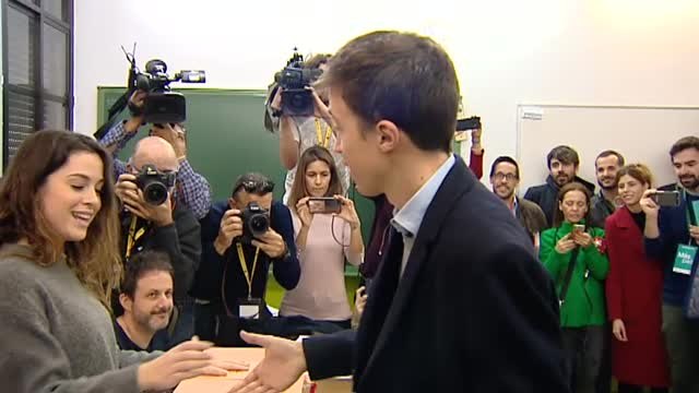 Victoria insuficiente del PSOE que vuelve a necesitar pactos para gobernar