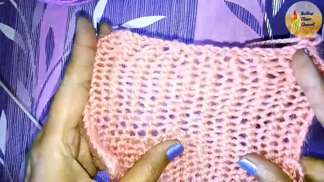 Easy reversable pattern for ladies cardigans, jackets, shawls and scarfs