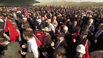 Diyanet İşleri Başkanı Ali Erbaş, fidan dikimi etkinliğinde dua etti