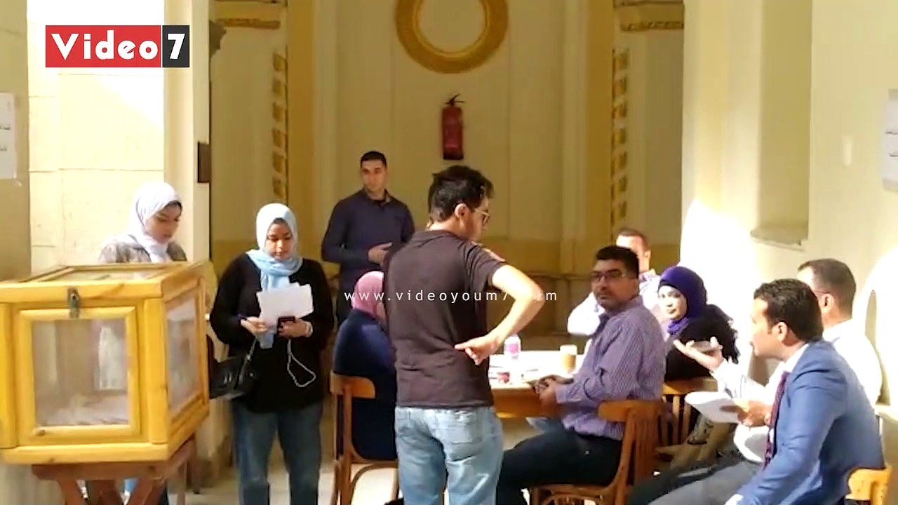 إقبال كثيف فى اعادة انتخابات اتحاد الطلاب بجامعة القاهرة
