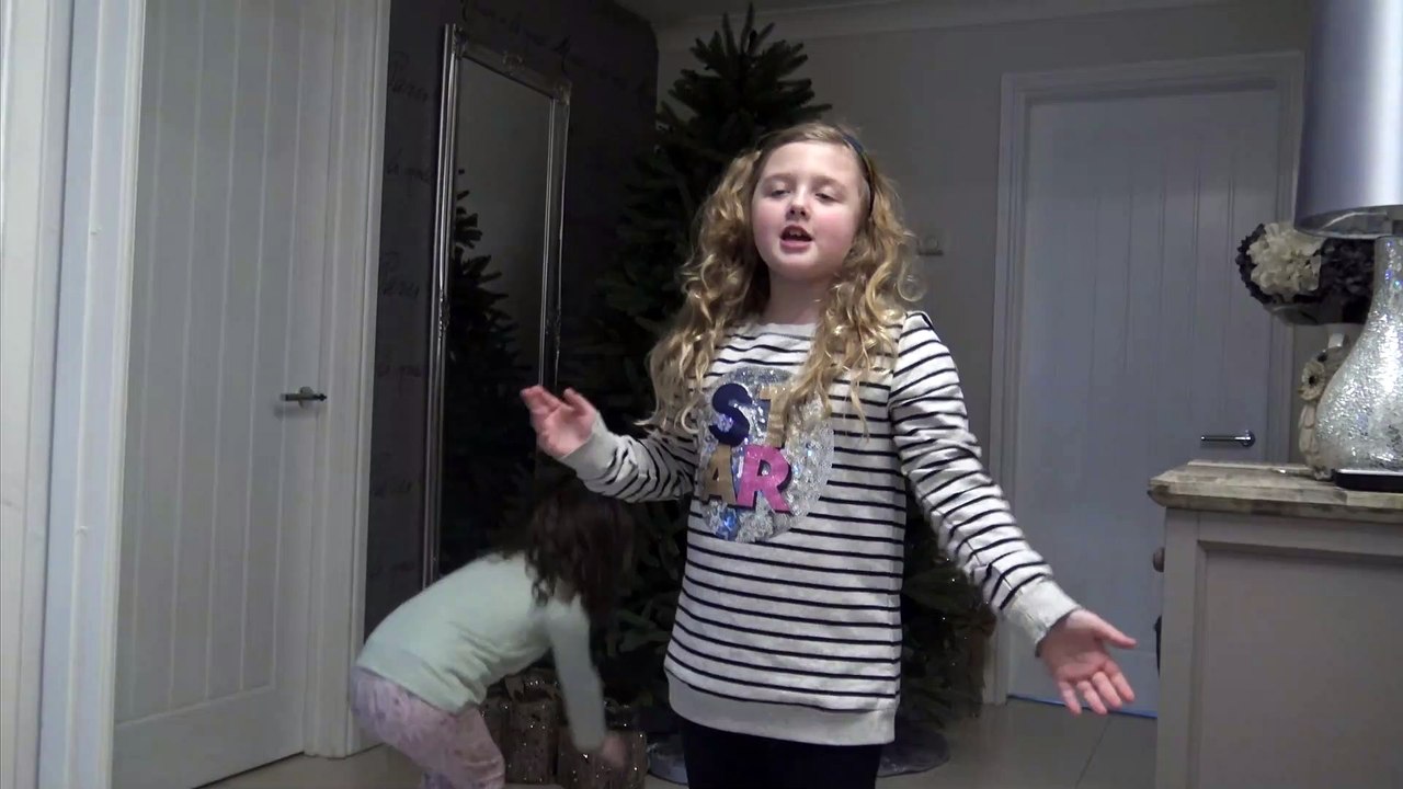 Presentes e Surpresas com Sophia, Isabella e  Alice  Parte 6