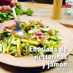 Ensalada de nectarinas y jamón