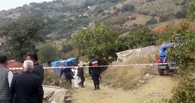 İzmir'de aynı aileden 4 kişi silahla vurularak öldürülmüş halde bulundu