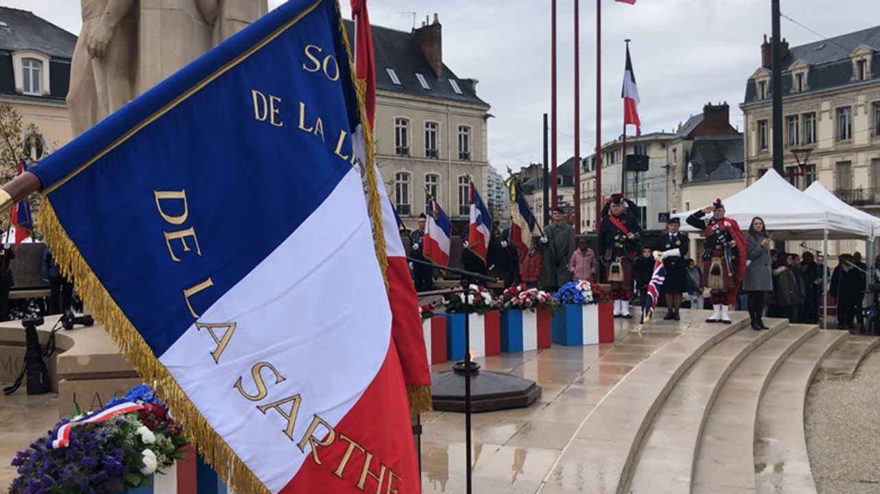 Commémoration de l’Armistice du 11 Novembre 1918 place Aristide-Briand au Mans