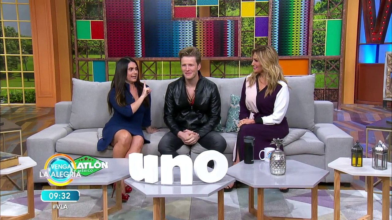 Alexander Acha decidió a los 12 años que además de cantar, quería escribir temas. | Venga La Alegría