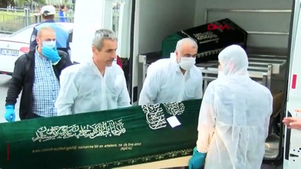 Ölü bulunan 4 kardeş taputlarıyla defnedildiler