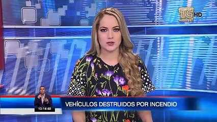 Se registra el incendio de dos tráilers y un bus en el sur de Quito