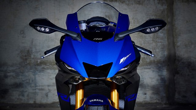 2019 Yamaha YZF-R6 MC Commute Review