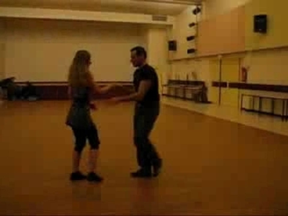 Figures de salsa portoricaine par l'Assoc 3et4