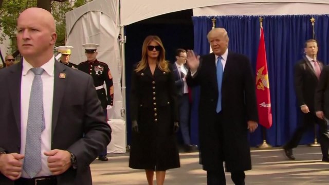 트럼프, 시위대 항의 속 퍼레이드행사 참석 / YTN