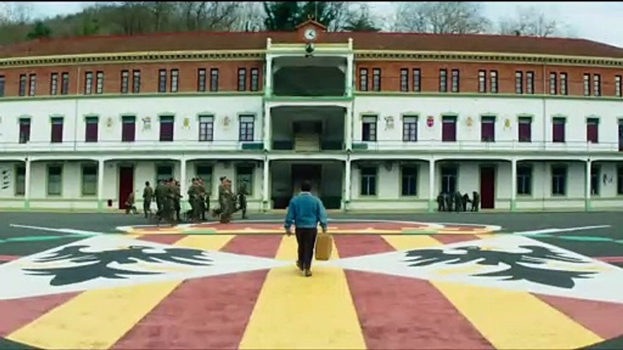 VENTAJAS DE VIAJAR EN TREN - Clip de la Película - ¿Qué es Ventajas de viajar en tren?