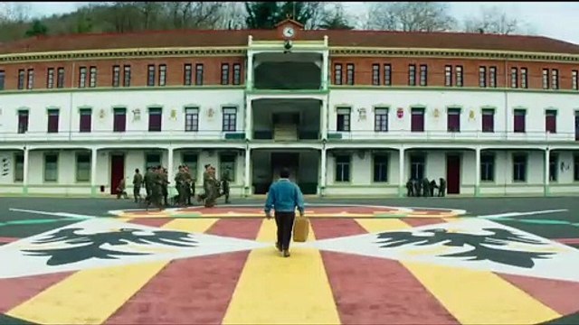 VENTAJAS DE VIAJAR EN TREN - Clip de la Película - ¿Qué es Ventajas de viajar en tren?