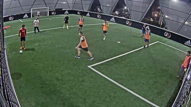 Equipe 1 Vs Equipe 2 - 11/11/19 23:00 - Loisir Turin - Turin Z5