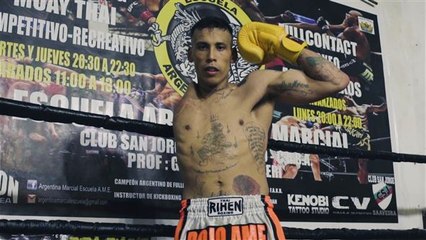 Inspirierende Story: Der einarmige Muay Thai Kämpfer