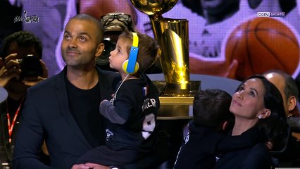 NBA - Le n°9 de Tony Parker sur le toit de San Antonio