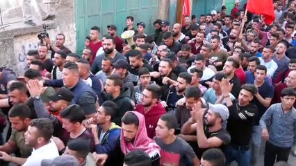 İsrail güçlerinin şehit ettiği Filistinli genç son yolculuğuna uğurlandı