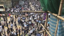 Más enfrentamientos en Hong Kong tras jornada con 128 heridos y 260 detenidos