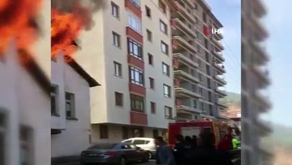 Tarihi Ankara evi alevlere teslim oldu