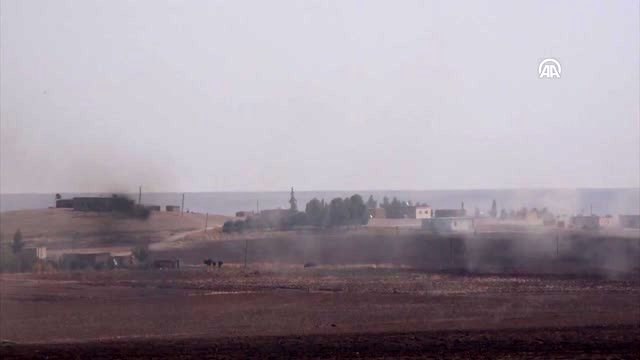 Barış Pınarı Harekatı bölgesinde YPG/PKK'lılarla çatışmalar sürüyor