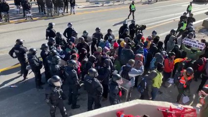 Desalojan a los últimos acampados de Tsunami en la frontera