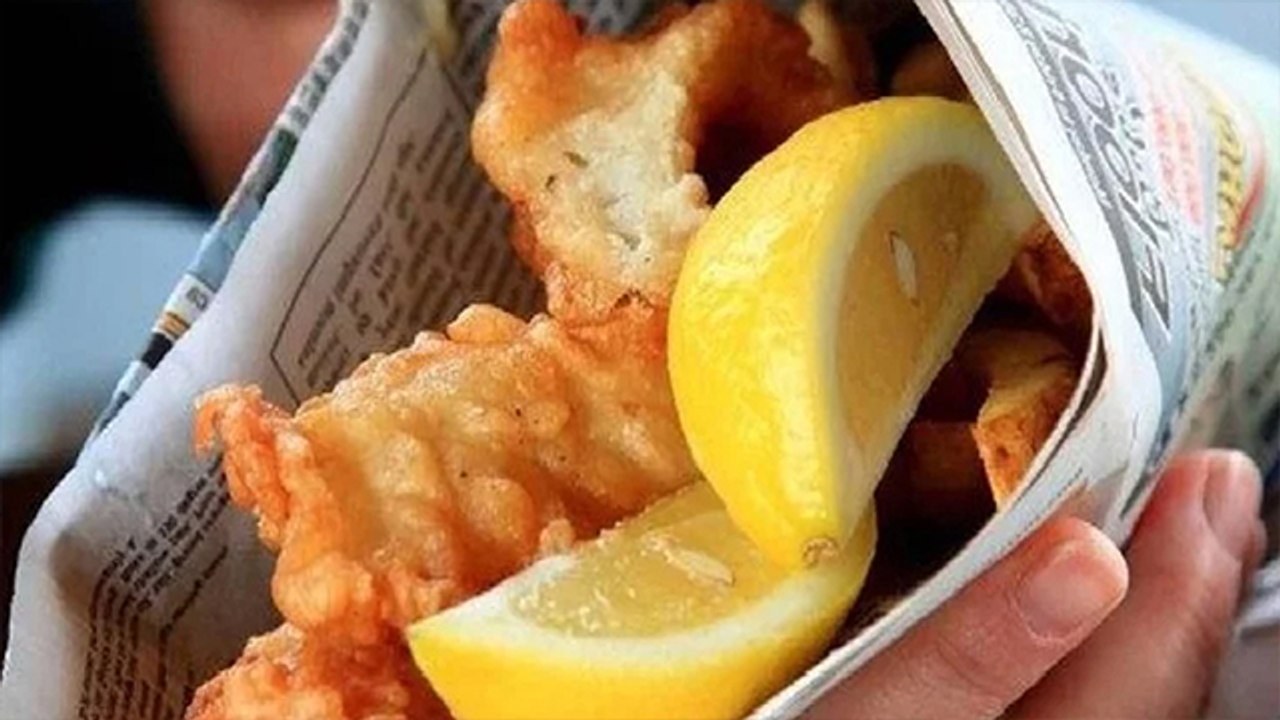 अखबार में रखा हुआ खाना आपके लिए हो सकता है जानलेवा | Wrapping Food in Newspaper is Harmful | Boldsky