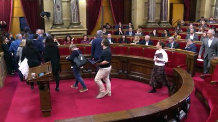 Parlament desobedece y reitera voluntad de ejercer autodeterminación