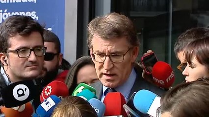 Feijóo pide a Sánchez que "piense muy bien" este preacuerdo con Podemos