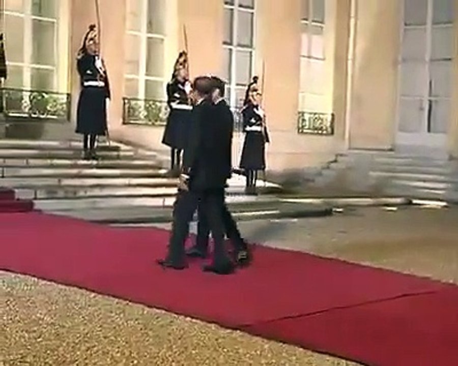 Elysée : les pas difficiles de Paul Biya