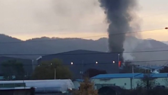 경기 양주 신발 끈 공장에서 불...다친 사람 없어 / YTN