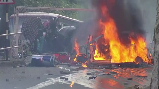 홍콩 경찰, 대학내 시위대 해산 시도...격렬 충돌 / YTN