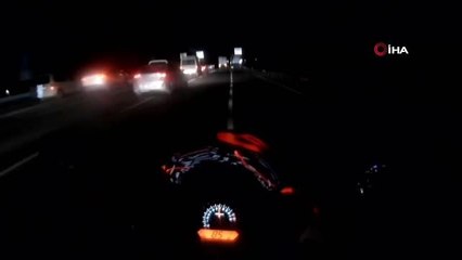 İstanbul'da motosiklet sürücülerinin ölümden kıl payı kurtulduğu kazalar kamerada