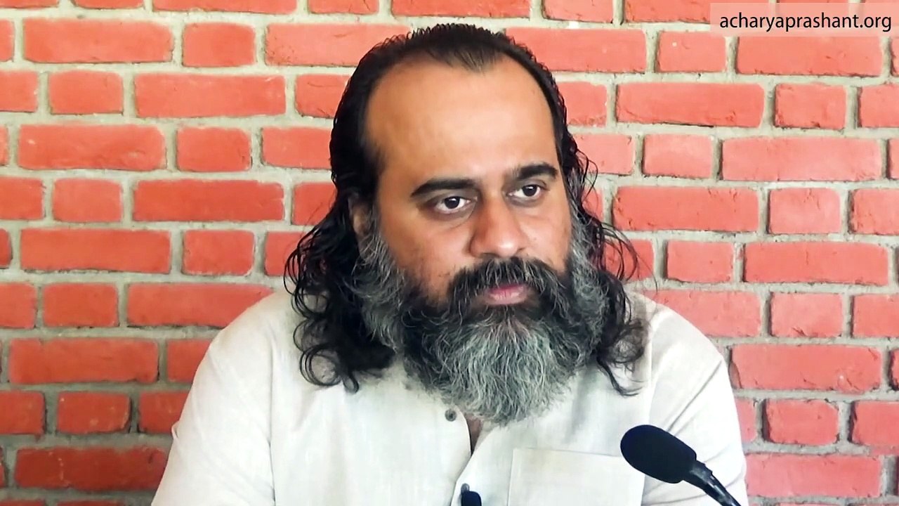 Explanations don't help in the real sense || Acharya Prashant on, Jiddu Krishnamurti (2018)