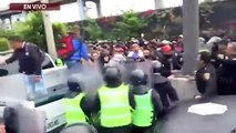Policías federales se enfrentan con policías de CdMx en AICM