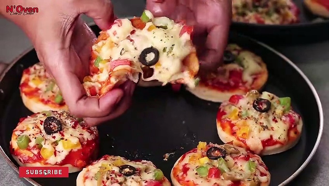 MINI PIZZA ON TAWA I WITHOUT OVEN VEGETABLE MINI PIZZA FOR KIDS I QUICK AND EASY PIZZA RECIPE