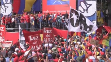 Chavismo mueve a miles en Caracas contra el golpe en Bolivia