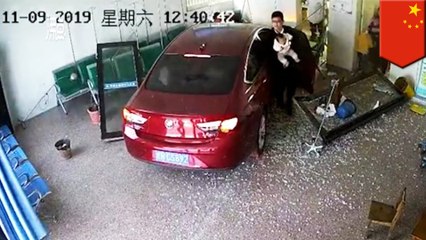 Chinese man crashes his car straight into a hospital