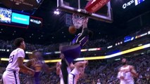 Anthony Davis drives and slams