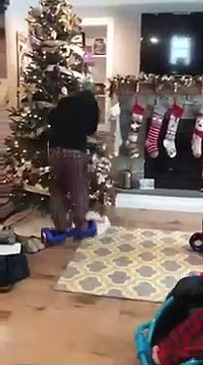 Hoverboard vs Sapin de Noël