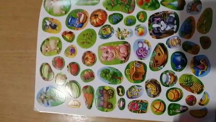 Видеообзор детской книги "Розвивальні наліпки.  Чудові звірята"