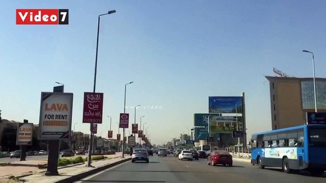 انسياب مرورى فى شارع التسعين بالتجمع الخامس