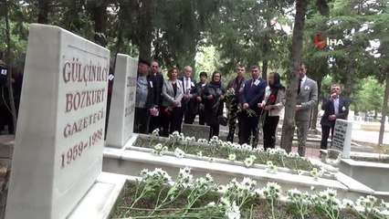 21 yıl önce ölen belediye başkanı mezarı başında anıldı