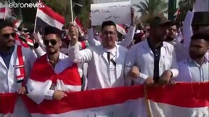 الاحتجاجات تستعيد زخمها في العراق وتواصل الضغط على السلطات