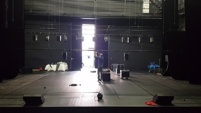 Dans les coulisses d'un spectacle au théâtre de Tarare