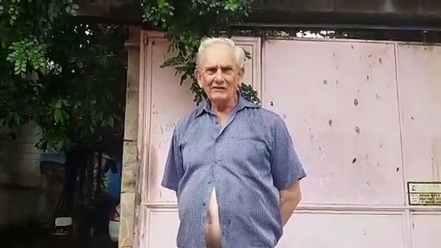 Agostinho Feller, 83, aposentado, morador do bairro Vasco da Gama, Cariacica. Teve o quintal invadido por água nessa chuva.