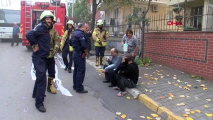Pendik'te yangın paniği, 3 kişi dumandan etkilendi