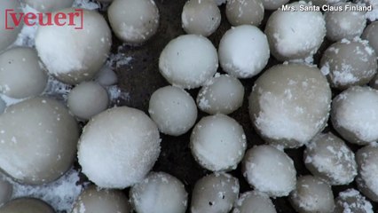 If You Think It’s Cold Where You Live, Check Out These Strange ‘Ice Balls’ Found on a Finnish Beach