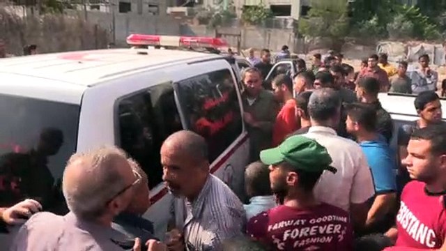 İsrail'in hava saldırılarında Filistinli baba ve iki oğlu hayatını kaybetti - GAZZE