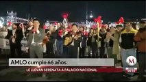 Seguidores de AMLO le llevan mariachi a Palacio Nacional por su cumpleaños 66